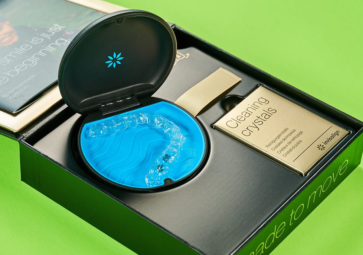 Invisalign Cleaning Crystals – How to Use and What Are They?